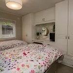 Robin's * Windermere